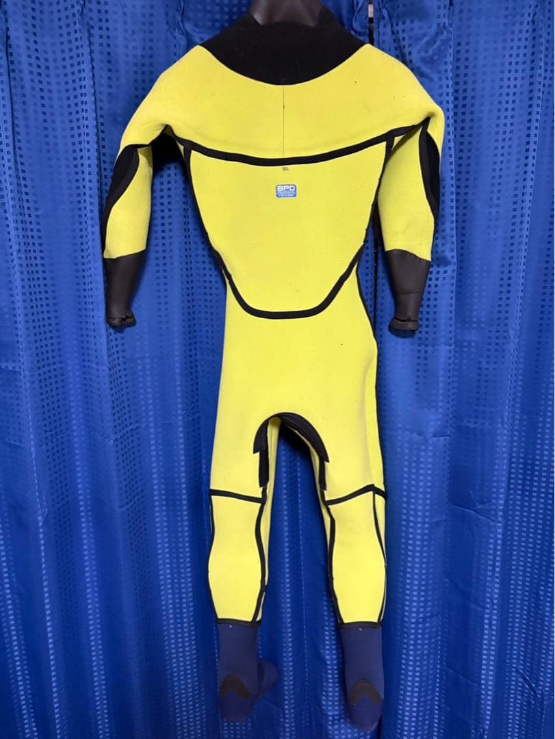 ビーウェットBEWET ドライスーツ レディース　スパイダー