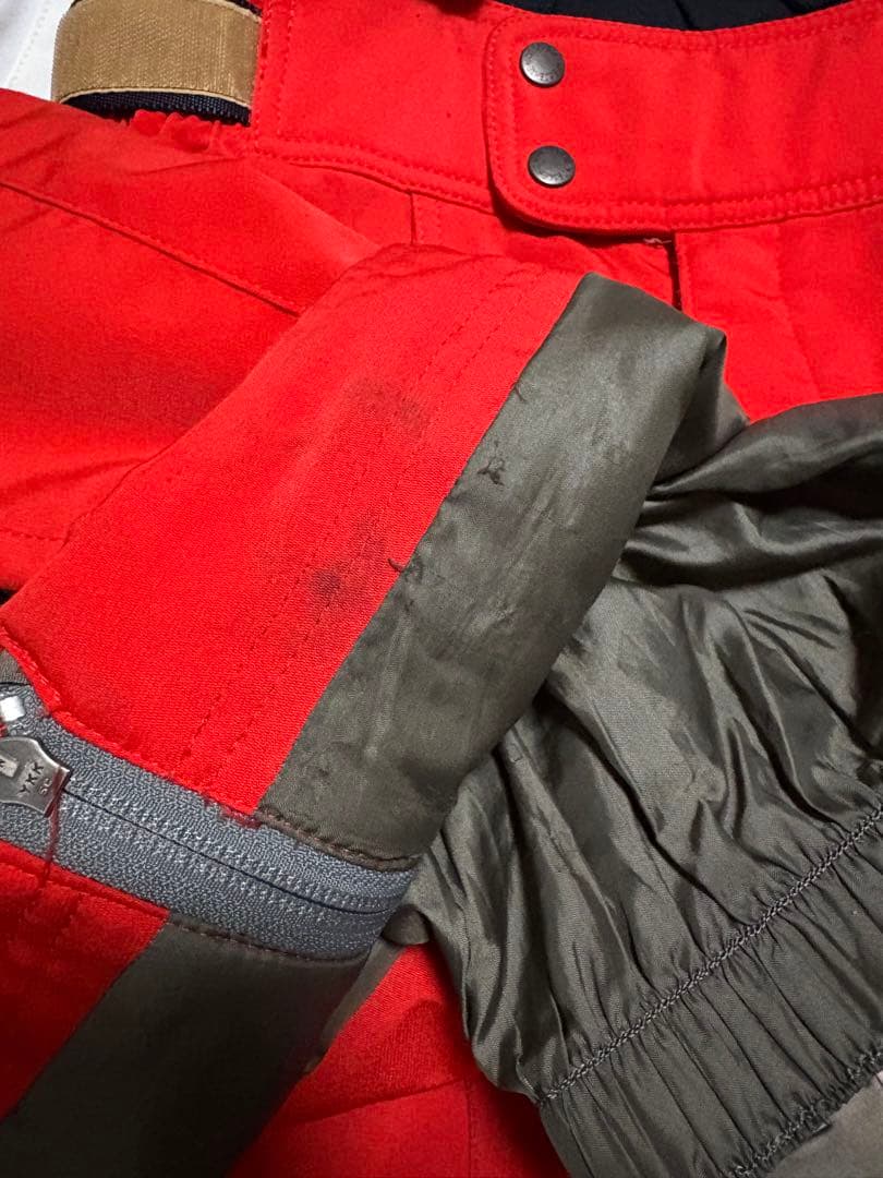 DESCENTE スキーウェア M ホワイト/レッド　手袋付