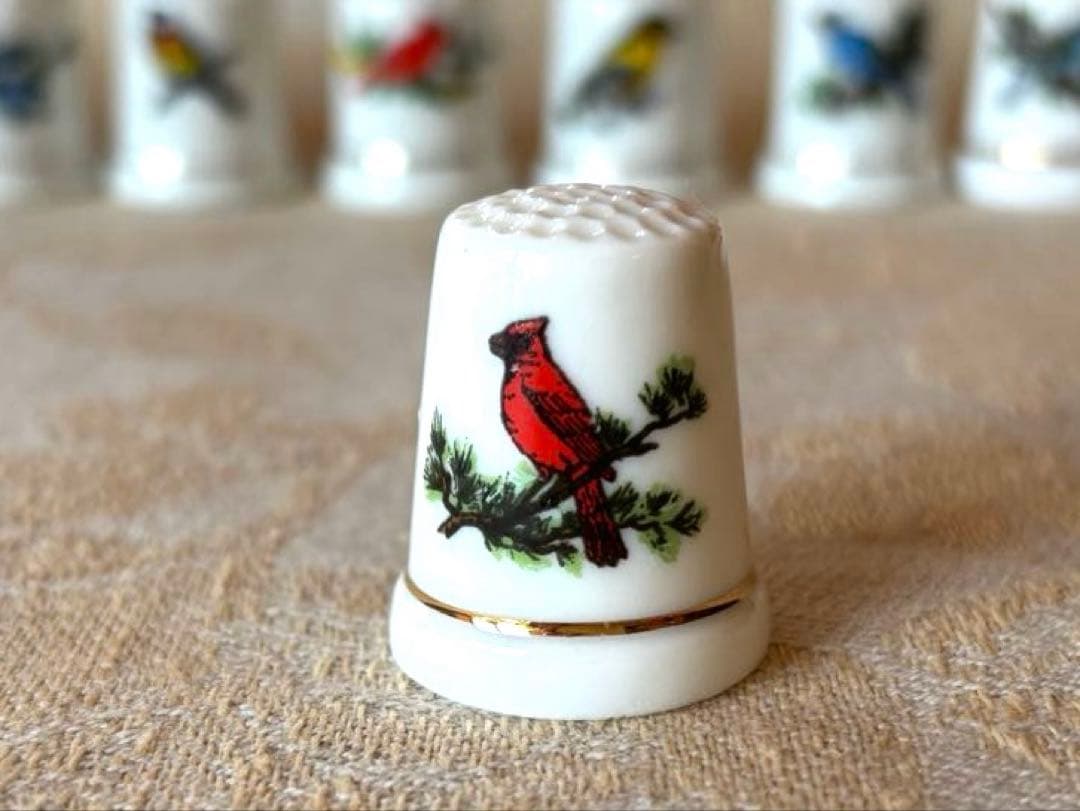 お買い得！陶磁器製 鳥と花のシンブル（指貫）11個セット