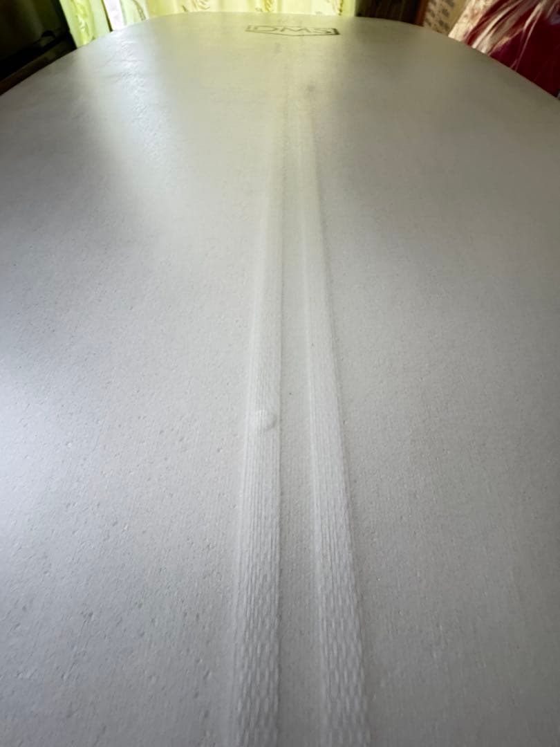 DMSサーフボードアーモンドモデル　EPS使用