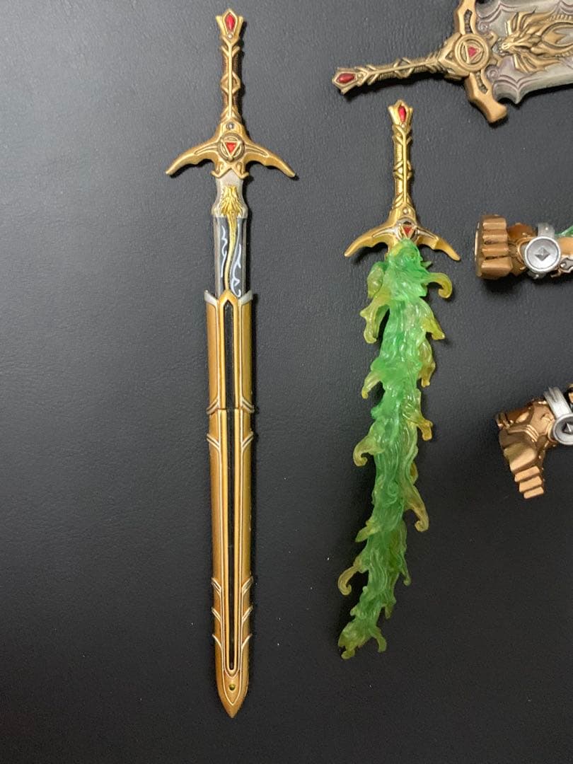 魔戒可動 牙狼 キバ セット 魔道具シルヴァ フィギュア