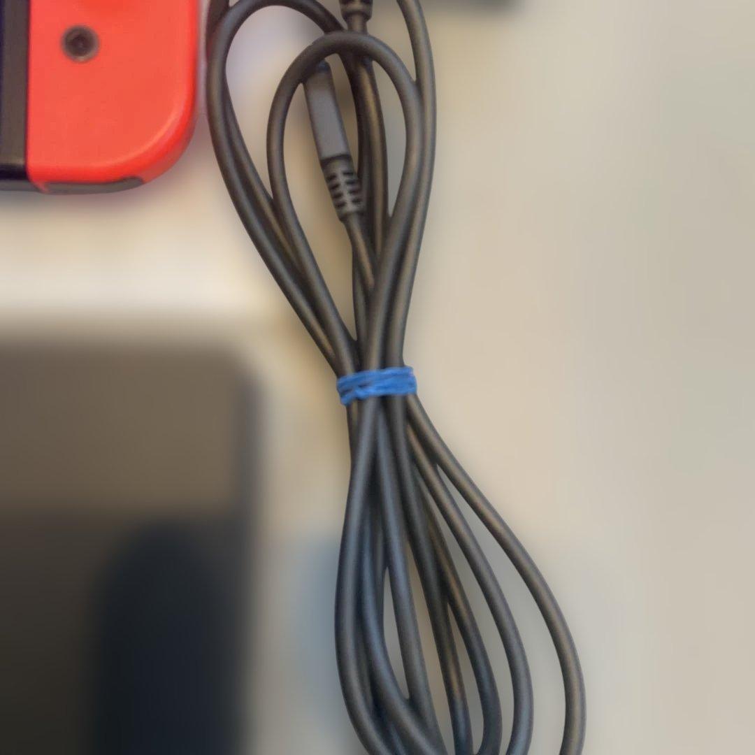 Nintendo Switch 本体 ジョイコン4個 ゲームソフト4本付き