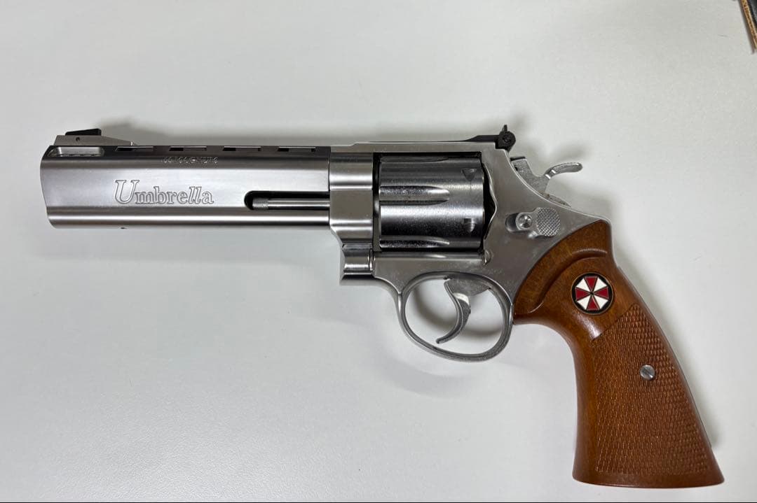 タナカワークス アンブレラ マグナムリボルバーガスガン バイオハザード 木製