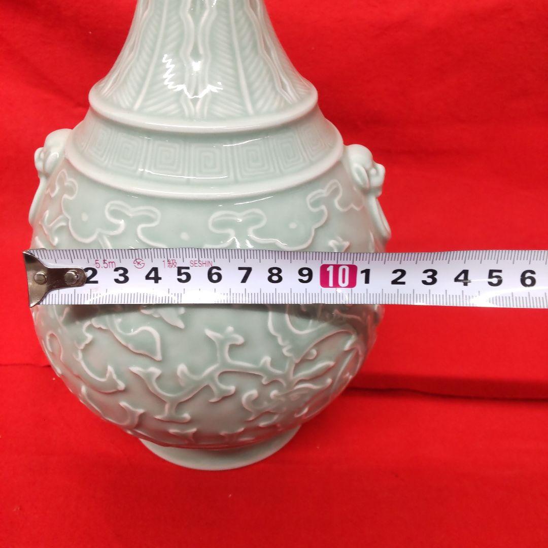 北京故宮博物院☆秘蔵　青釉龍鳳紋蓮弁瓶　景徳鎮御窯　共箱　証明書付