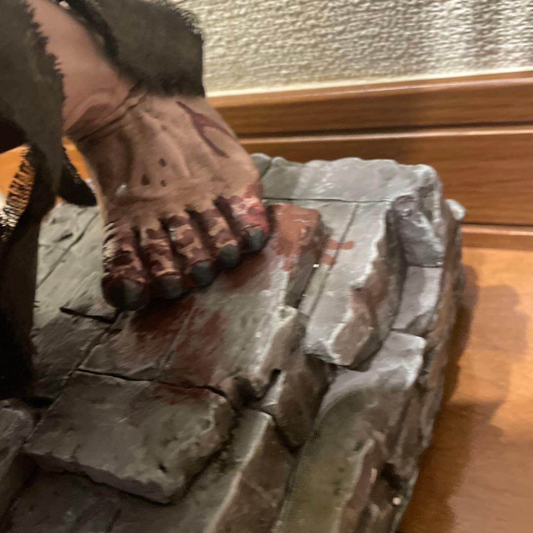 MAN THE KING OF THE NIGHT CAIN スタチュー