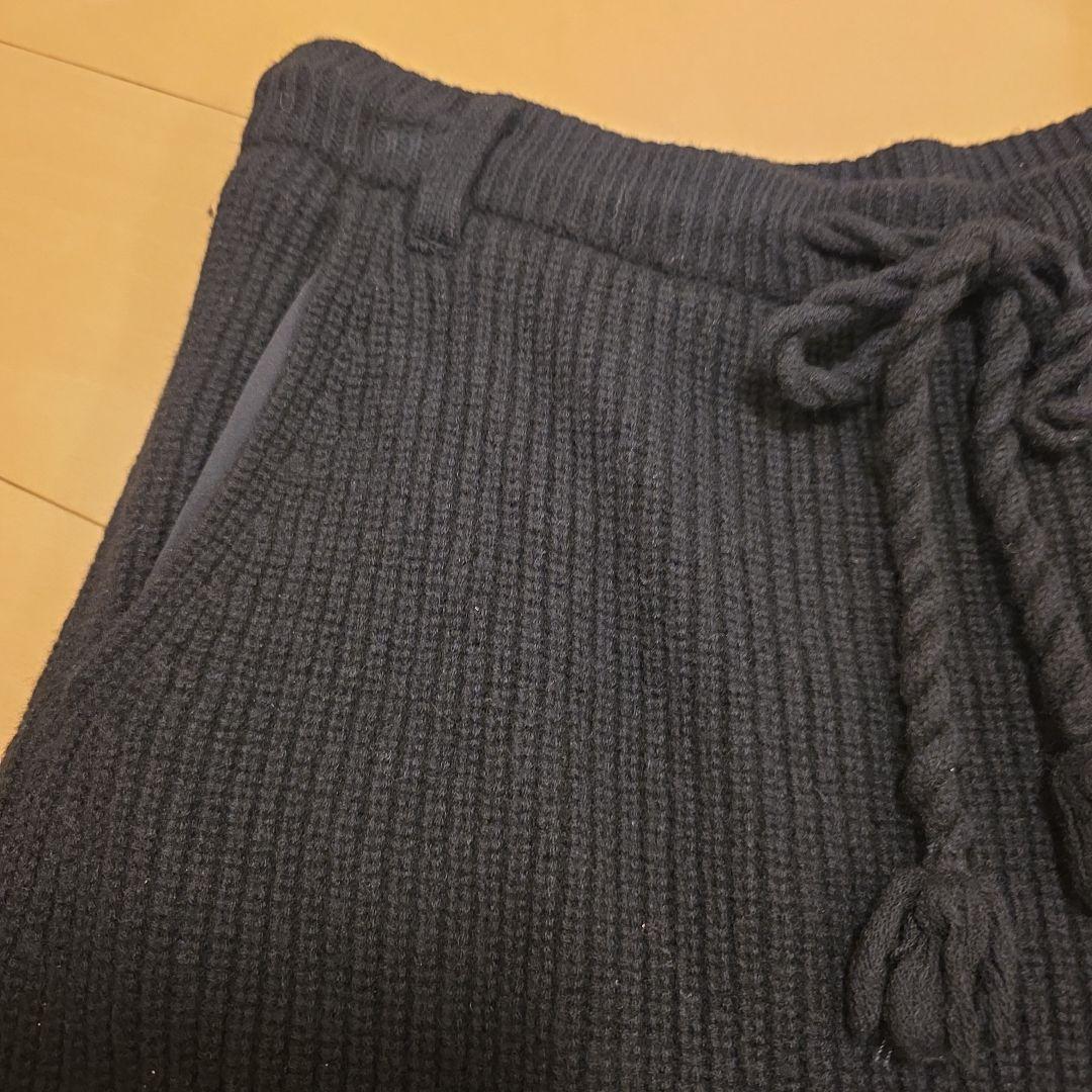 ダンスウィズドラゴン　 フード付き黒セーター&スカート　セットアップ