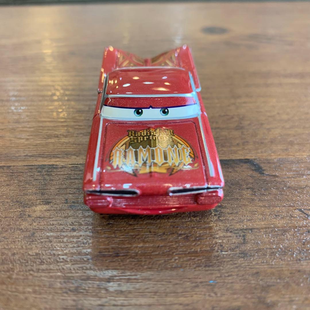 カーズ　トミカ　dカプセル　4種　開封済み　美品　4種