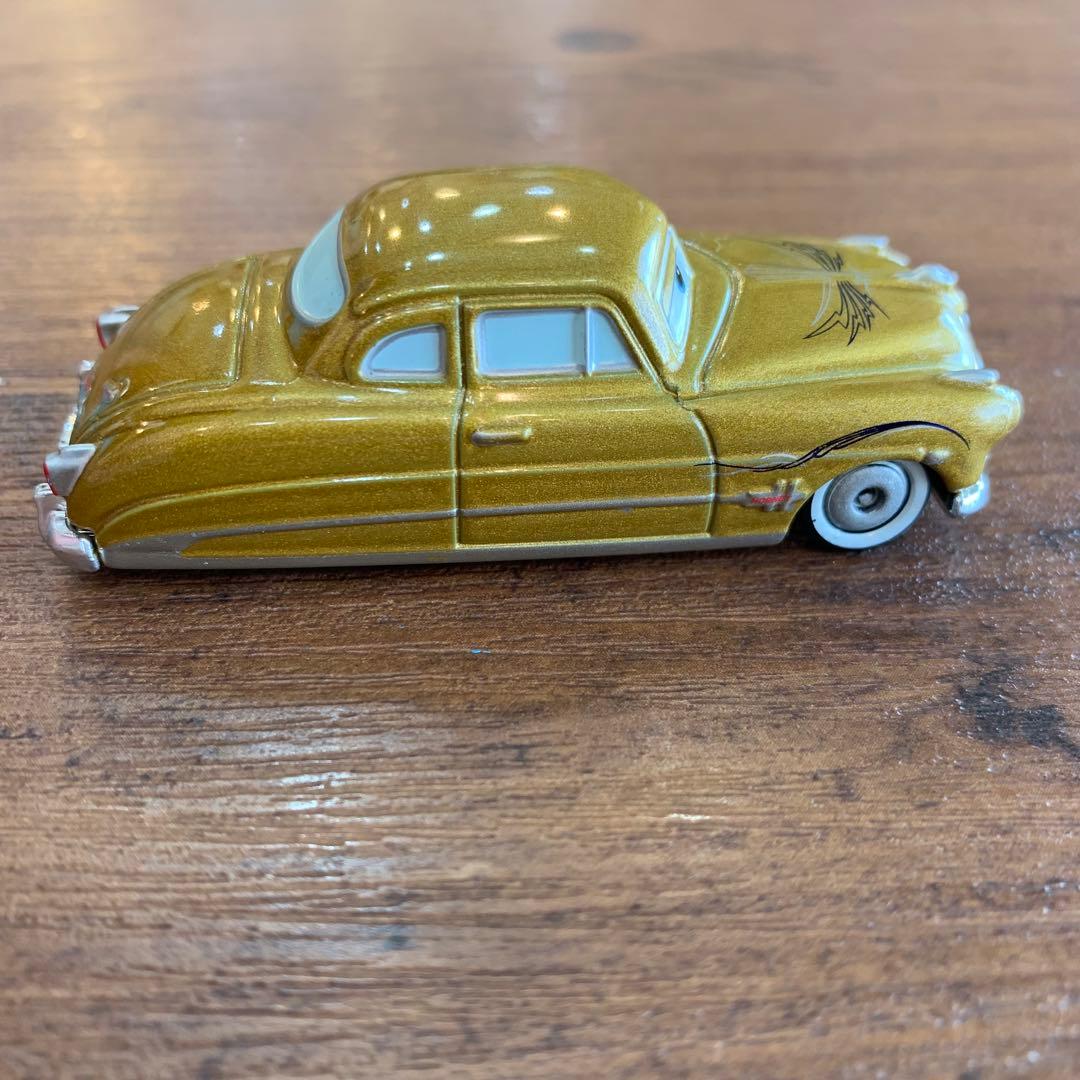 カーズ　トミカ　dカプセル　4種　開封済み　美品　4種