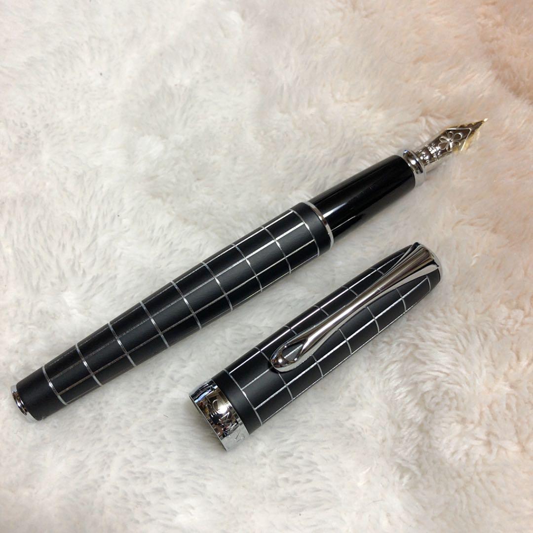 ☆廃番 新品 ディプロマット 万年筆 ローム ギロシェ ラピスブラック ニブF☆
