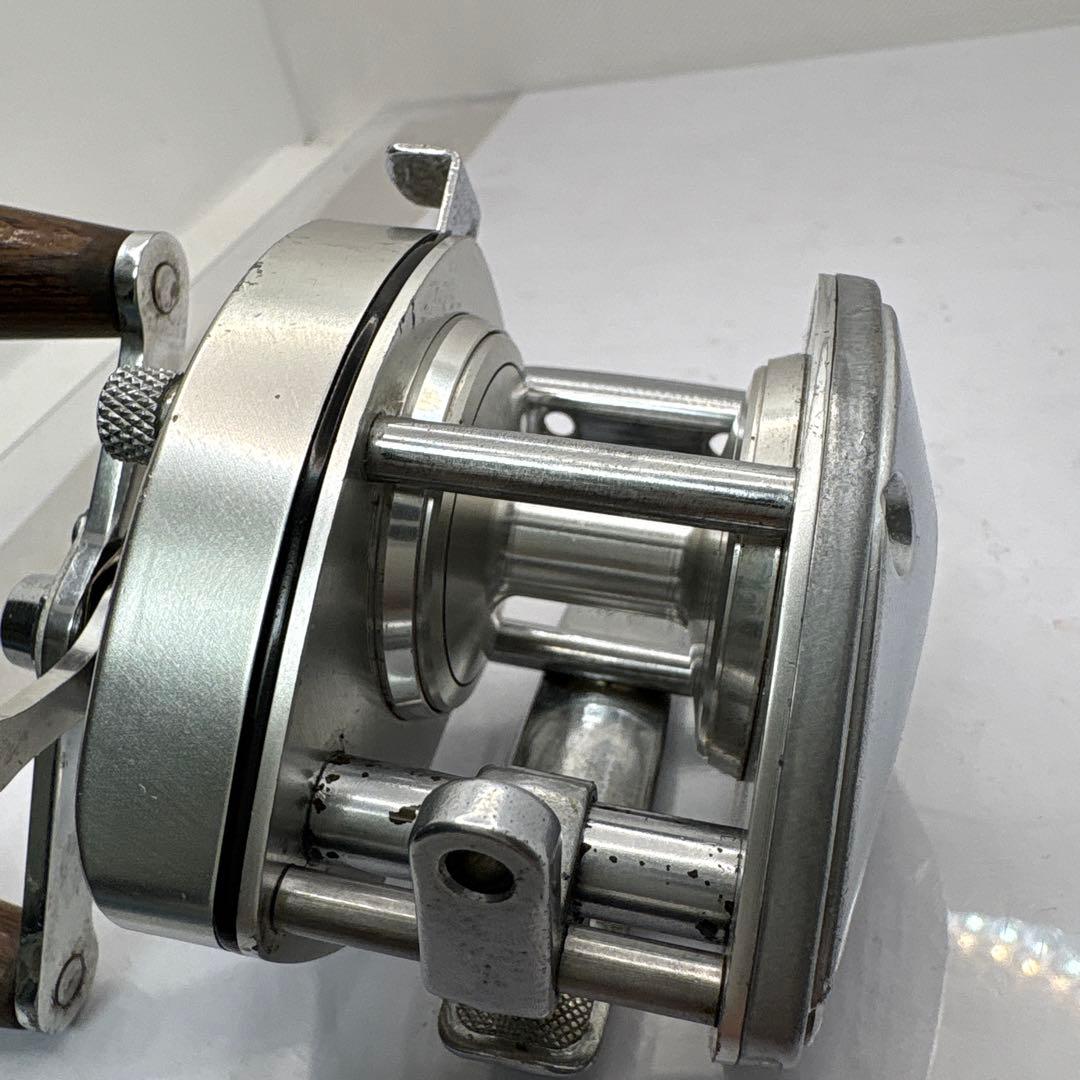 Bantam 100ベイトリール