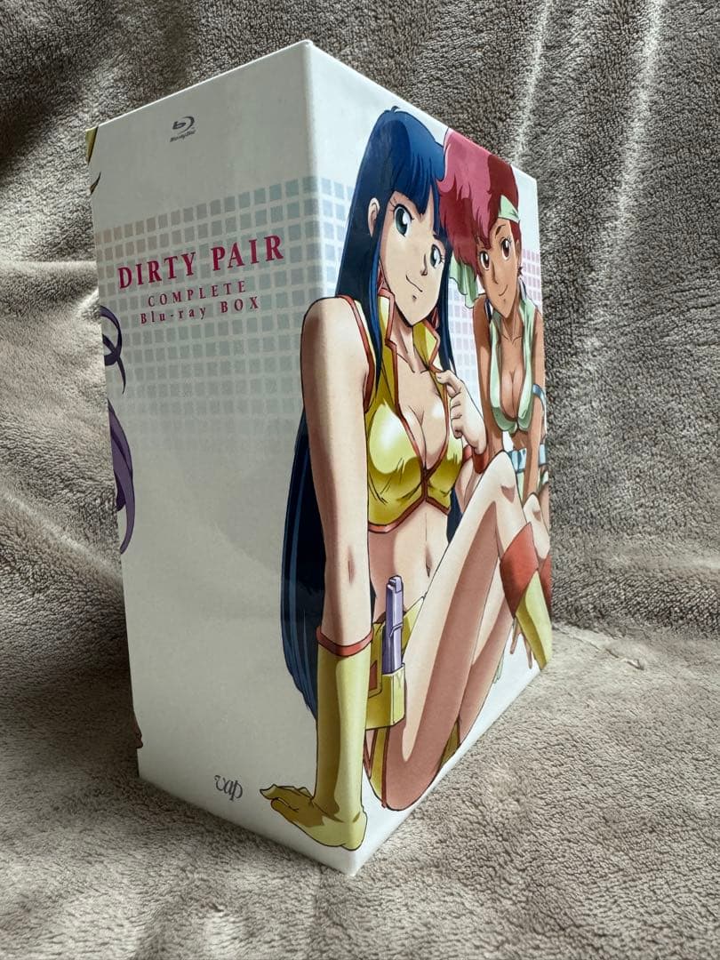 ダーティペア COMPLETE Blu-ray BOX〈初回限定版・12枚組〉