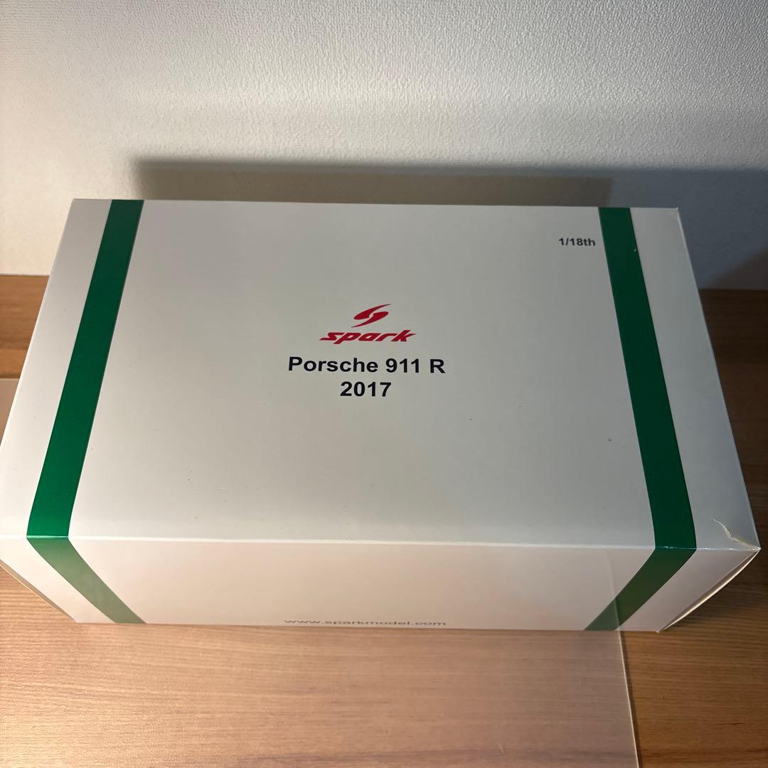 スパーク　spark porsche ポルシェ　911 R 1/18 ミニカー