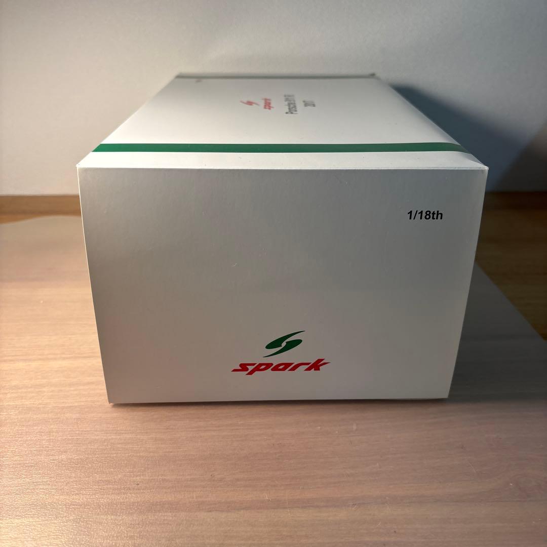 スパーク　spark porsche ポルシェ　911 R 1/18 ミニカー