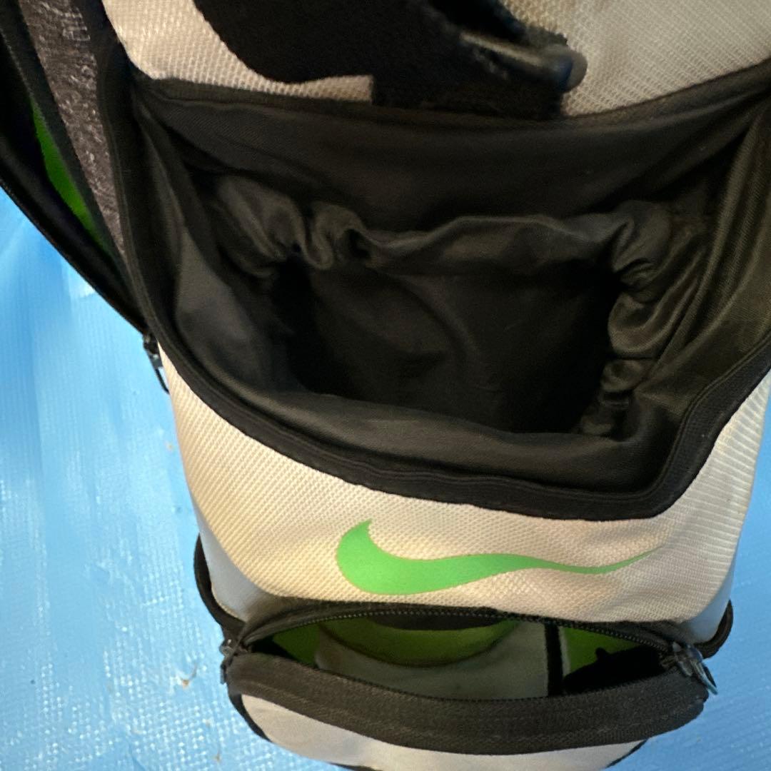 NIKEキャディーバッグ軽量タイプ・値下げ中