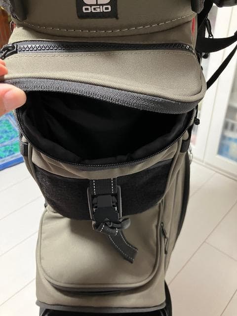 美品　オジオ　ＯＧＩＯ　コンボイ　カーキ　キャディバッグ ポケット付き
