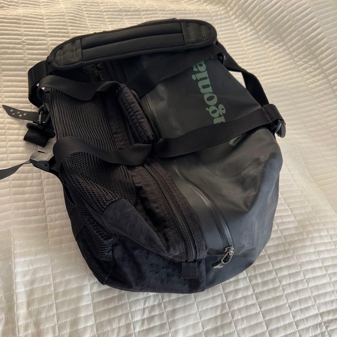 Patagonia ブラック ダッフルバッグ 防水
