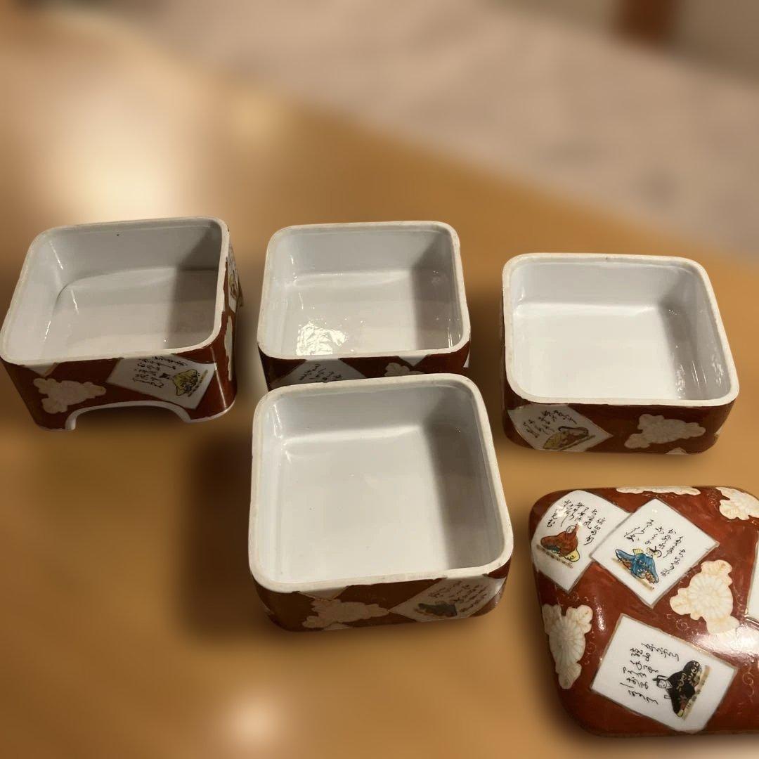 時代物　九谷焼　金襴手　百人一首カルタ紋様４段重箱