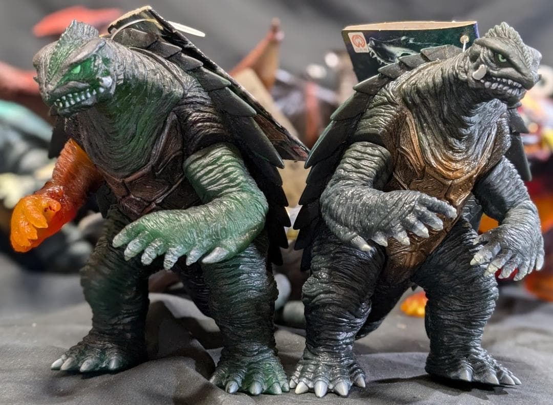 昭和～平成ガメラ＆対戦怪獣（バンダイ）ソフビ タグ付コンプリート17体セット