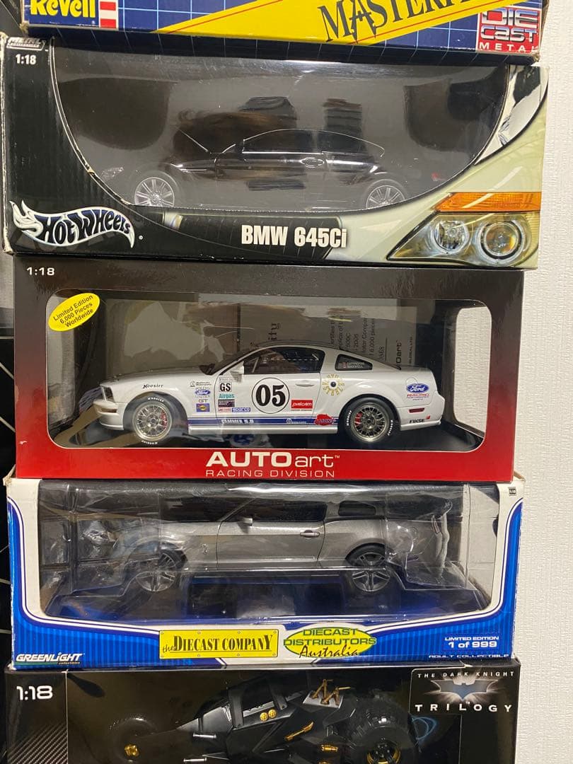Ford Mustang FR500 1/18スケール ミニカー