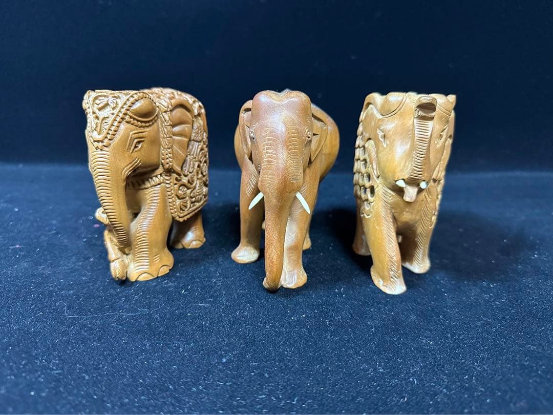 木彫り　白檀　インド　象そう　彫刻 置物　細密細工　骨董　アンティーク