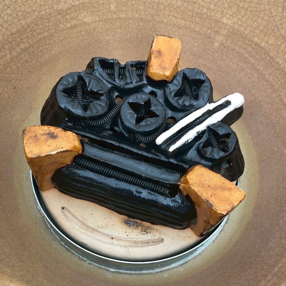 風炉型電熱器/さつま 枇杷色 野々田式 陶器 せともの 炭型ヒーター