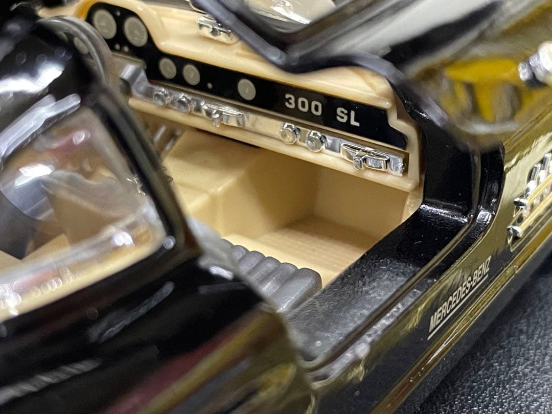 メルセデスベンツ　300SL