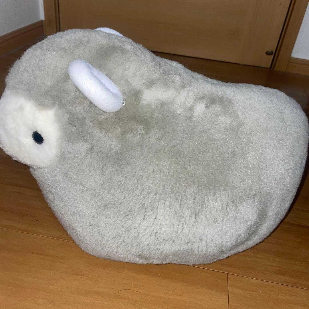 ムートン　羊型抱き枕