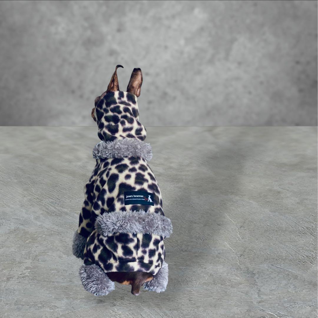 ⑳レオパードフリースロンパース