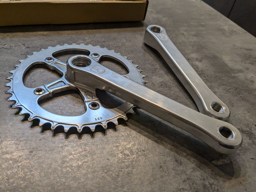 難有VELO ORANGE GRAND CRU クランクセット42Tナローワイド