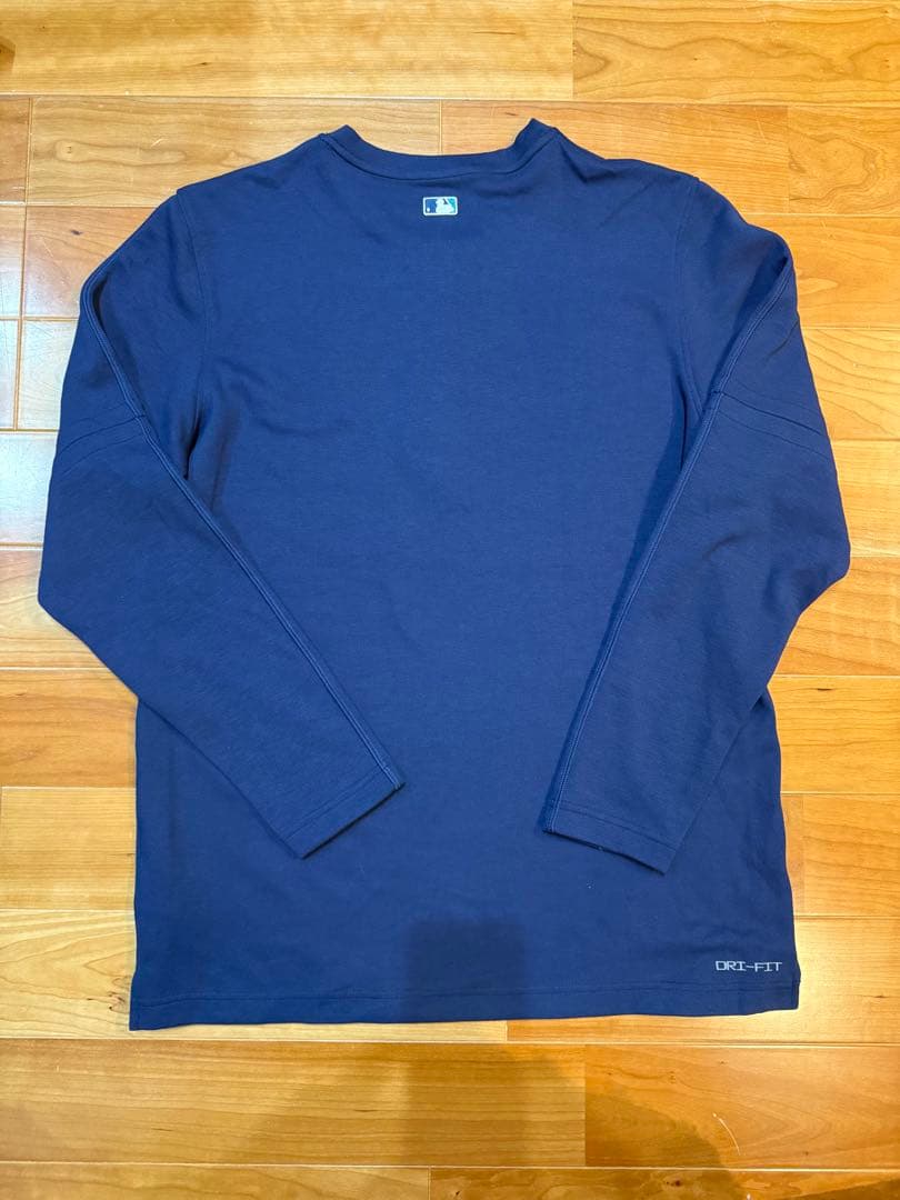 新品同様　ナイキNike シアトルマリナーズ 長袖ハーフジップ 日本Lサイズ