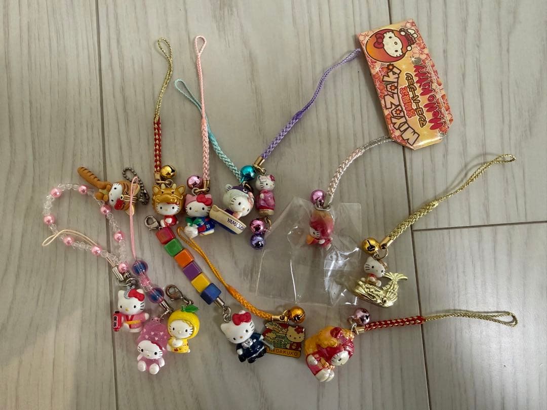 ご当地キティ シャープペン、ボールペン　ストラップまとめ売り21本　バラ売り不可