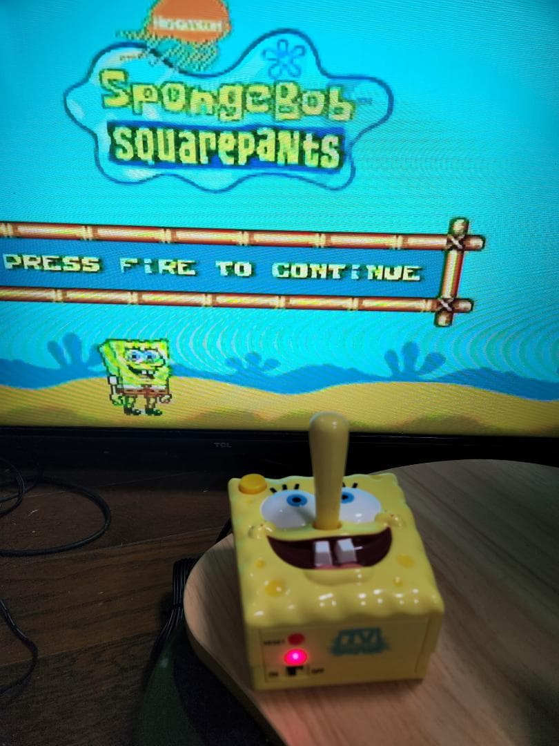【未使用品】スポンジボブ　TVゲーム（外国製）レトロゲーム風