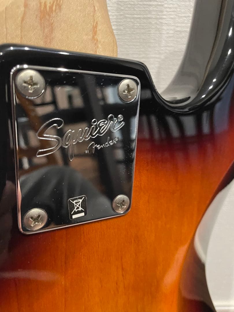 Squier Jazz Bass Affinity サンバースト Fender