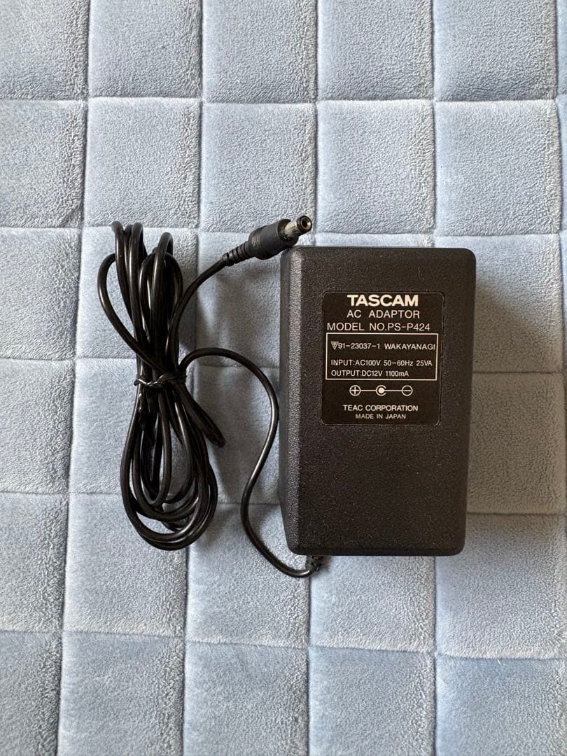 新品　保証書付き　TASCAM PORTASTUDIO 424取り扱い説明書あり