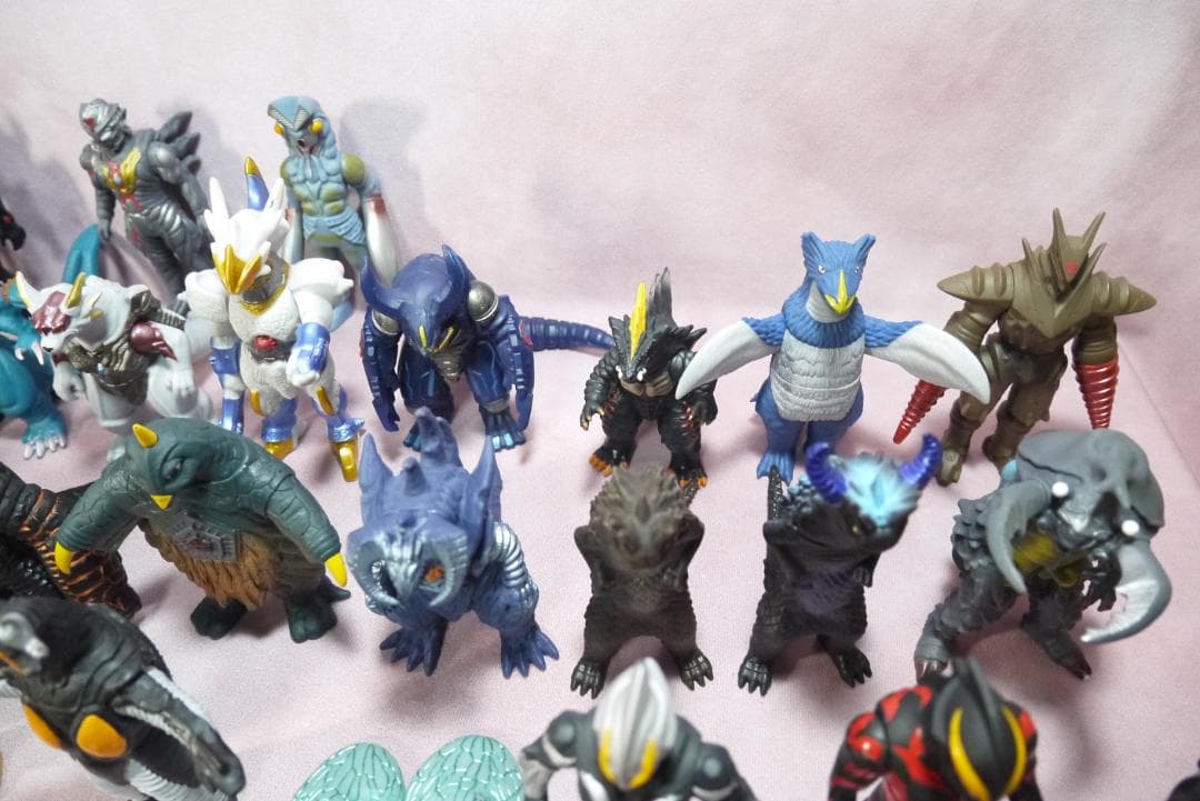 ウルトラヒーローシリーズ500　ウルトラ怪獣シリーズ500　ソフビ　106体