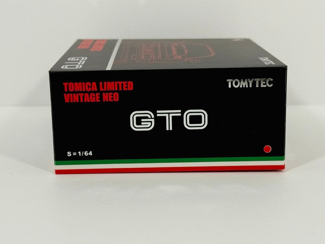 1/64 トミカリミテッドヴィンテージネオ フェラーリ GTO 赤
