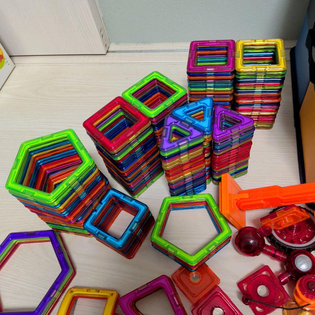 【収納ケース付】マグフォーマー大量263ピース おまけアクセサリー多数