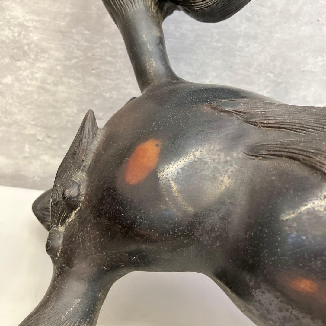 昭和レトロ 金属製 玉乗り獅子 シーサー 縁起物 置物 オブジェ 金属工芸