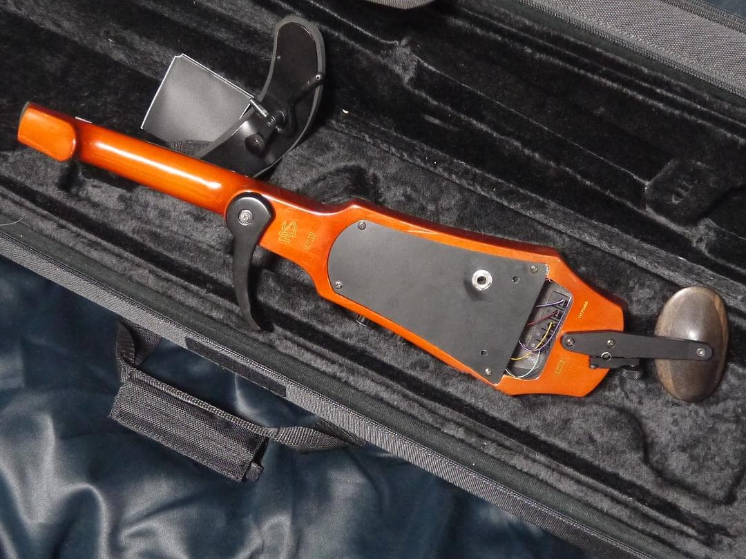 送料無料★エレクトリックバイオリン ケース付き★NS Design WAV