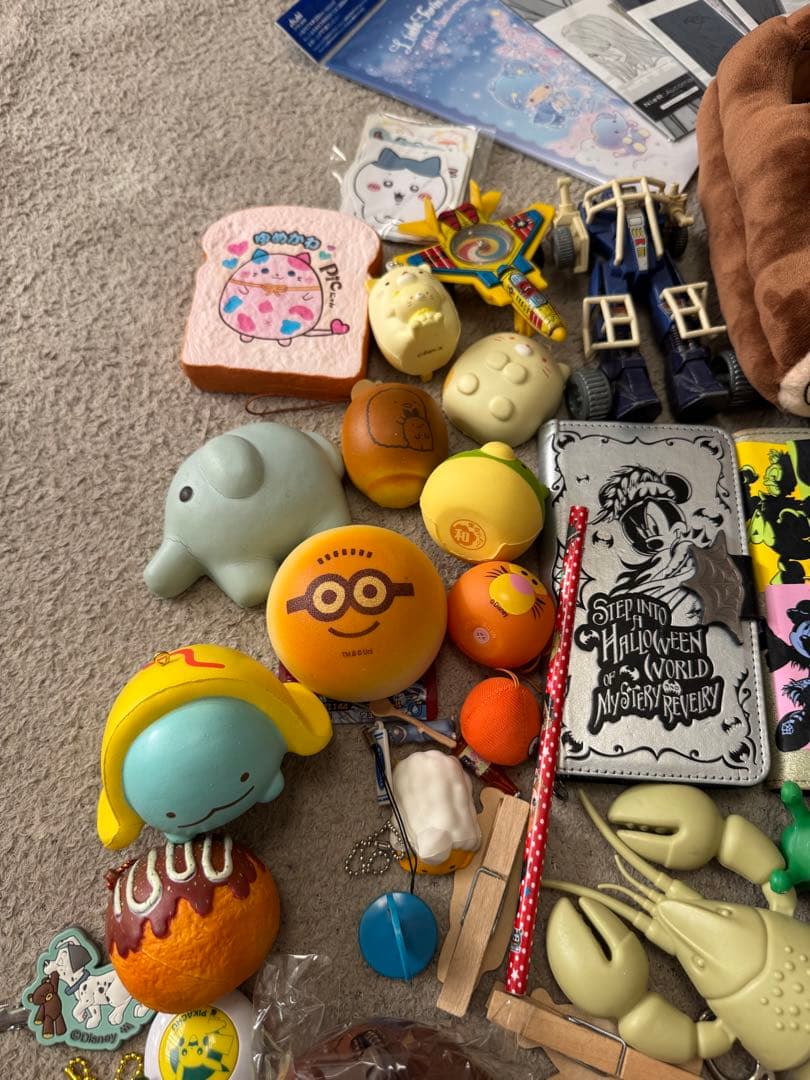 100サイズ　100点以上　雑貨　キャラクターグッズ　まとめ売り