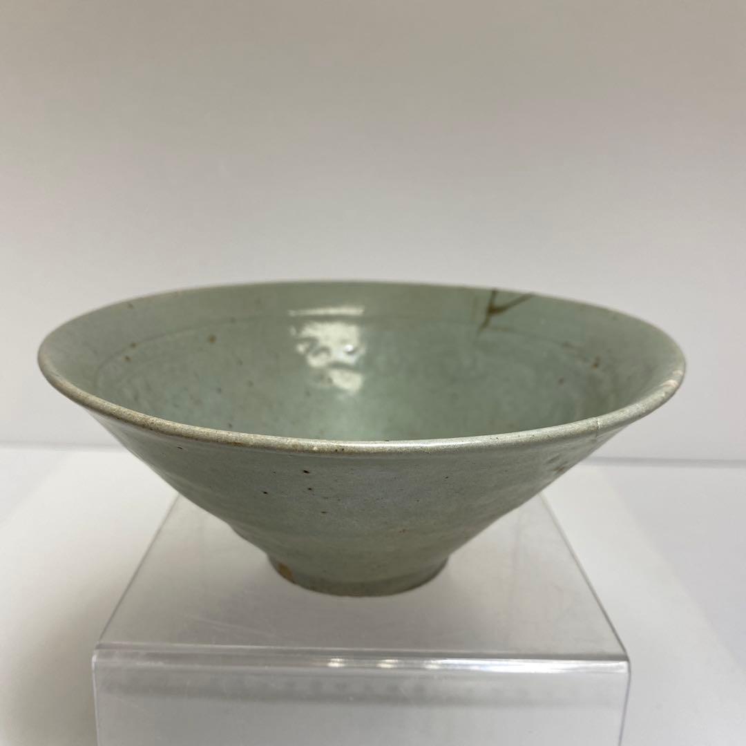 16世紀　高麗青磁茶碗　タサオ　口径15.5㎝　東里8-0130②