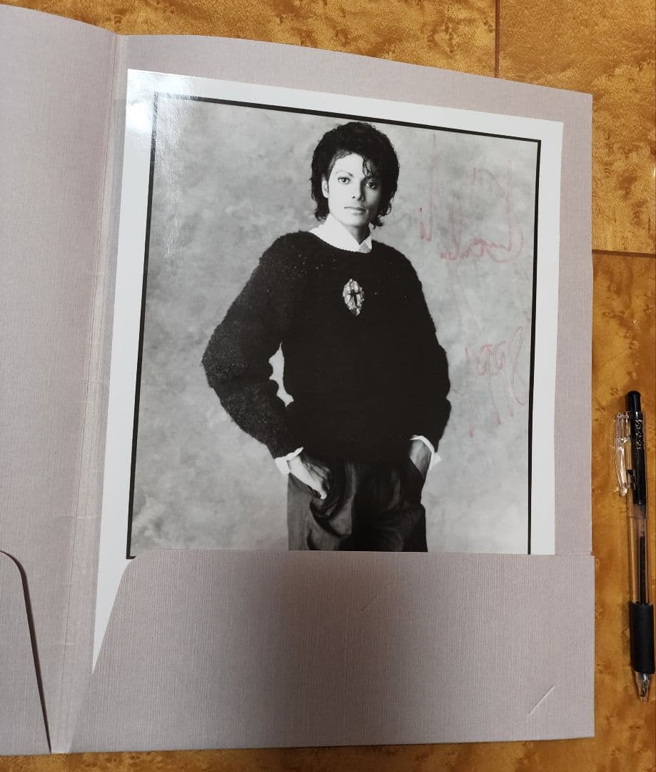 超レア　マイケルジャクソン　サイン(直筆)