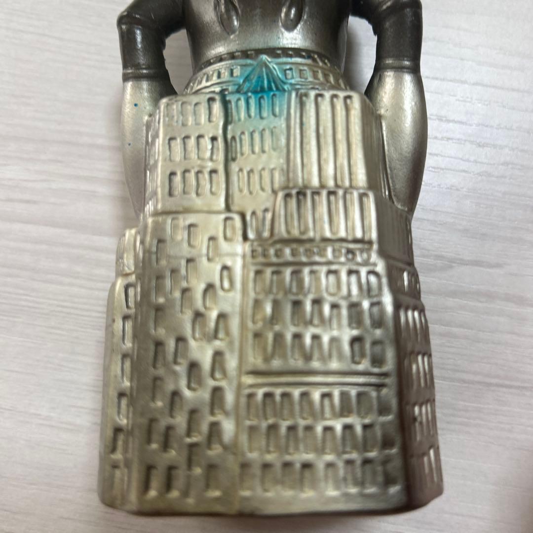 希少　ウルトラマン 怪獣 バルタン星人 陶器 貯金箱