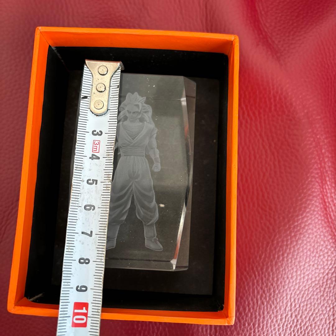 新品未使用・鳥山明・ドラゴンボールＺ[スーパーサイヤ人孫悟空・3Dクリスタル]