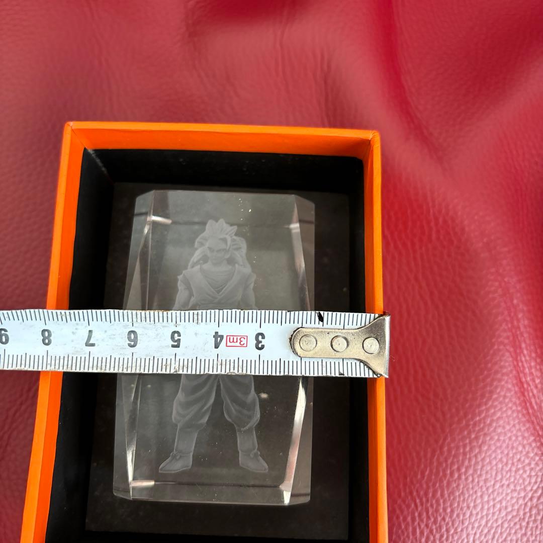 新品未使用・鳥山明・ドラゴンボールＺ[スーパーサイヤ人孫悟空・3Dクリスタル]