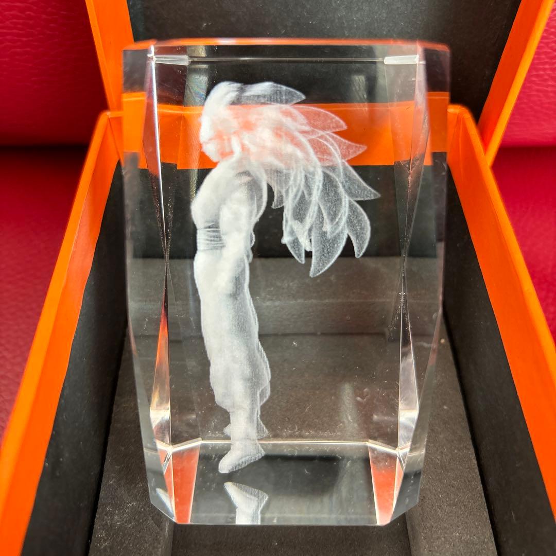 新品未使用・鳥山明・ドラゴンボールＺ[スーパーサイヤ人孫悟空・3Dクリスタル]