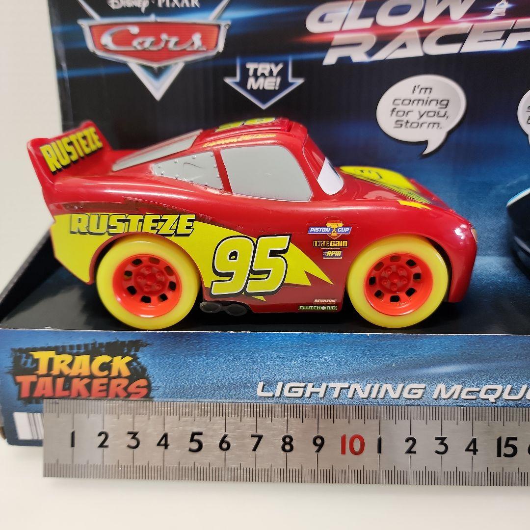 ディズニー カーズ マックイーン ジャクソン 英語おしゃべり 光る ミニカー２台