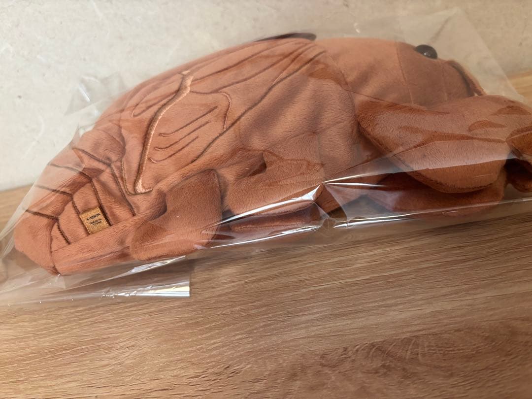 昆虫MANIAC マニアック　セミの抜け殻からセミ　ぬいぐるみ　新品　科学博物館