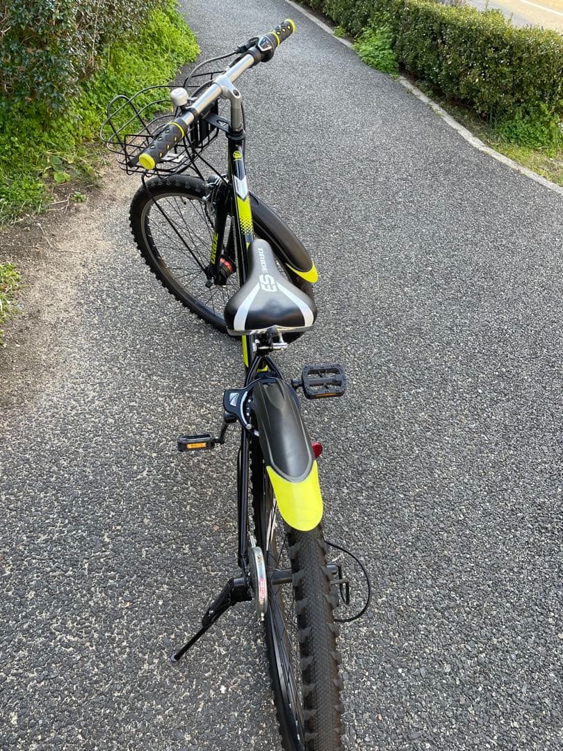 キッズバイク 黒と黄色 アサヒ　前部バスケット付き　26インチ