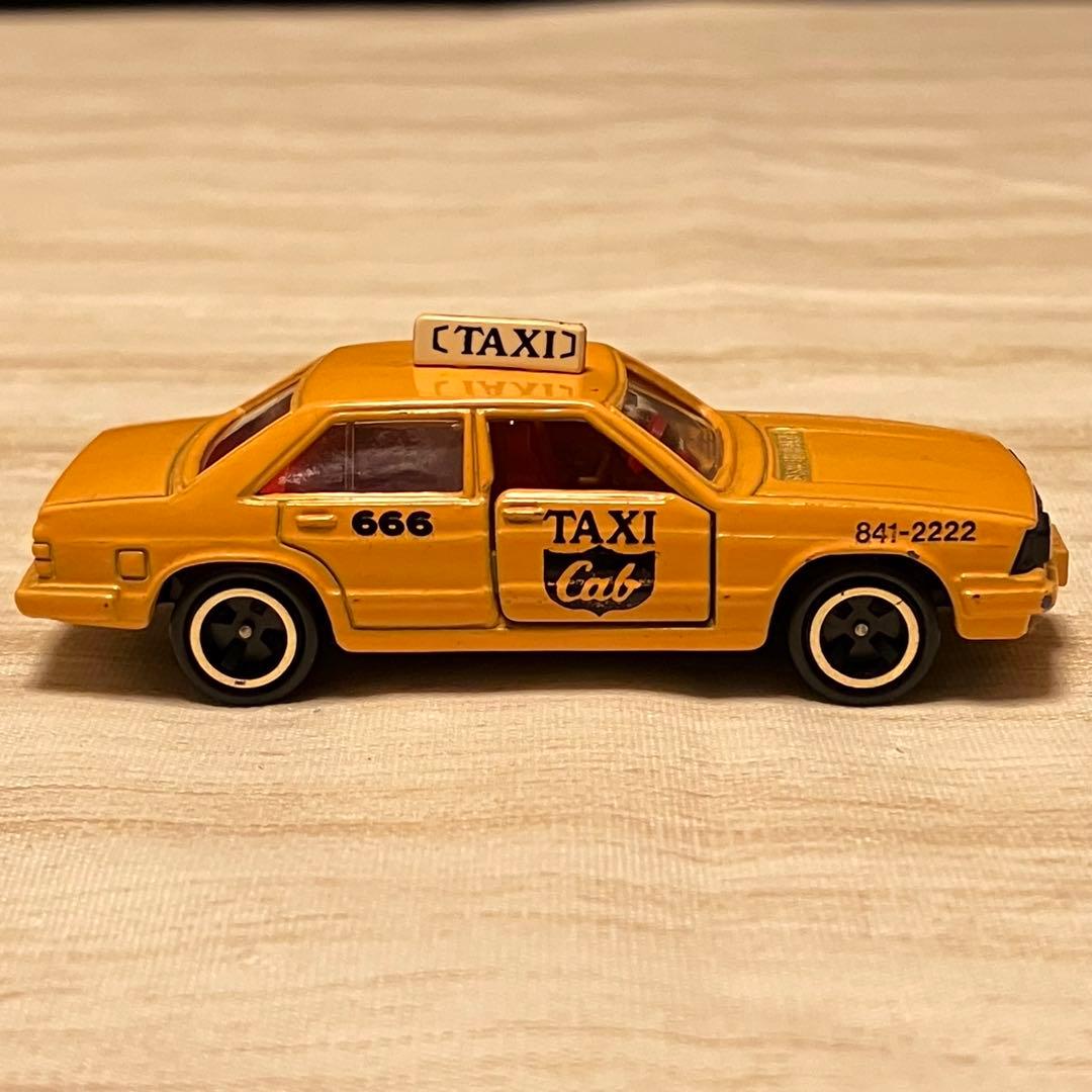 トミカ アウディ 5000 ターボ タクシー 666 No.F32 1/65